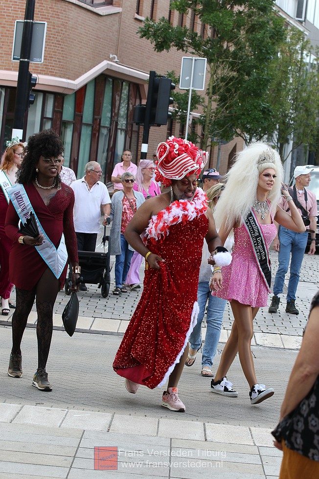 roze maandag - tilburgse kermis 2025 roze maandag - tilburgse kermis 2025